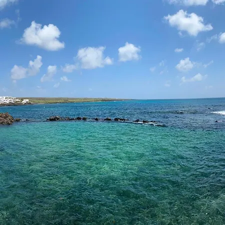 Volcano Getaway - Adults Only 아파트