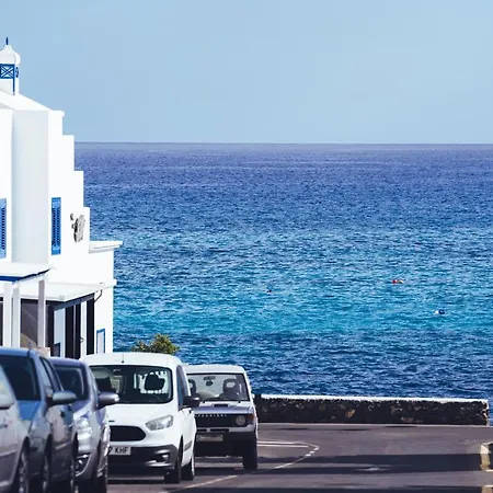 Volcano Getaway - Adults Only Apartment Punta Mujeres