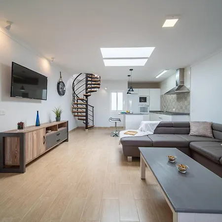 Volcano Getaway - Adults Only *