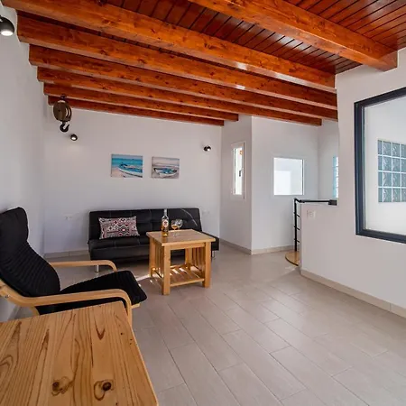 Volcano Getaway - Adults Only Appartement