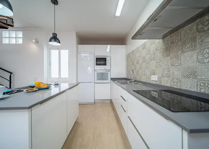 Volcano Getaway - Adults Only Apartman