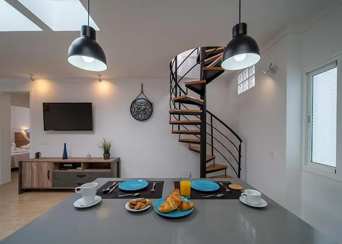 Volcano Getaway - Adults Only 公寓